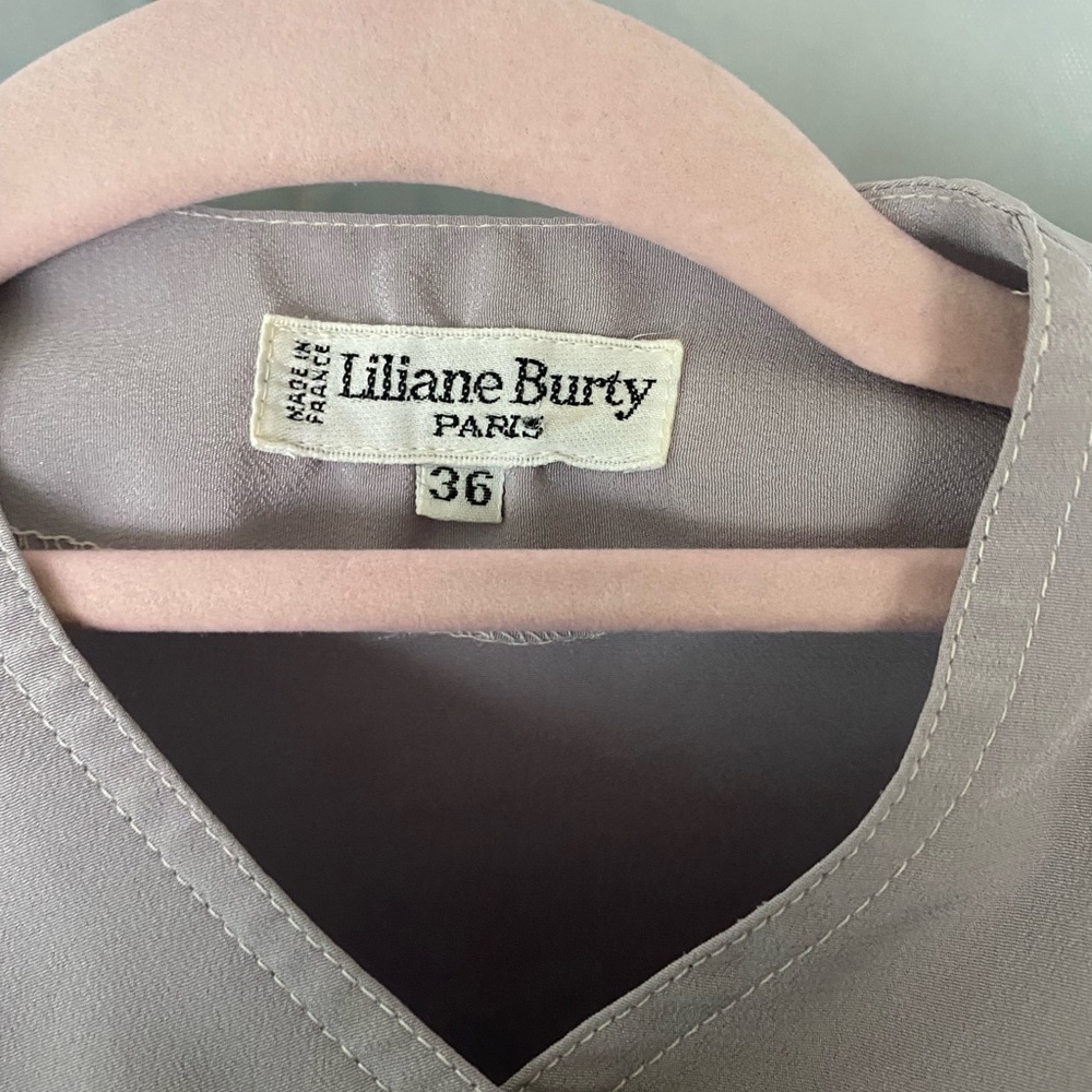 Vintage Women's Vintage grey beige top with unique details - Picture 3 of 7